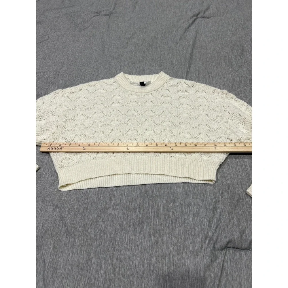 Divided‎ H M Cream Crochet Knit Cropped Sweater Size XS